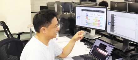 「メンバーが同じ目的に向かって進む舵取りをする」開発部のプレイングマネージャーにインタビュー！