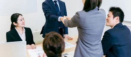 「相手は今どう思っているんだろう？」仕草で相手の本音を読み解く