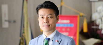 創業112年、中四国を代表する老舗ベンチャー企業の4代目ってどんな人？