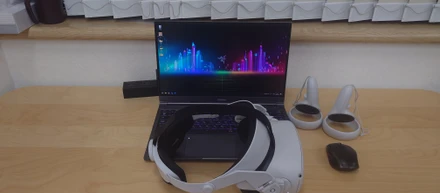 VR内で週20時間働く男のワークスタイル