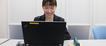 【新入社員紹介】動物介護士助手からIT業界へ！病院への業務システム導入で変化した思い