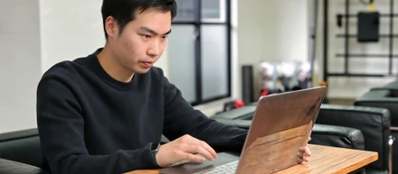 【社員紹介①】未経験からでも活躍できる理由とは