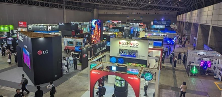 フルリモート組織の開発会社が展示会に初出展したら最高のオフ会だった。