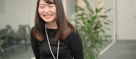 【社員インタビューvol.2】接客業から営業事務へ転職！入社2年目でリーダーへ！