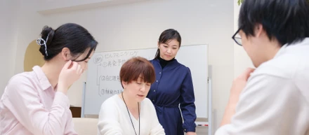 入社後の具体的な仕事内容と成長プロセスを知る