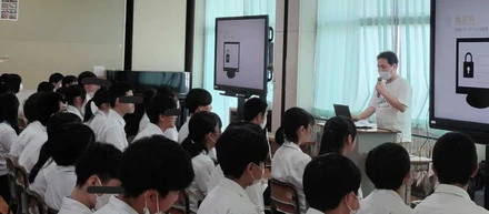 角館中学校にIT出前講座してきました