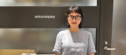 【社員紹介vol.3】アパレルブランドの編集者からデザイン会社のディレクターへ。大切にしているのは「伝え方」