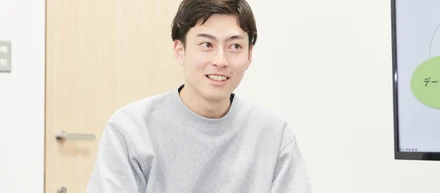 【社員インタビュー1】会社創業時からインターンとして関わり、その後社員として入社した理由と今後のキャリアについて