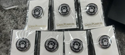 RobotsTown株式会社の社章が届きました！！