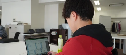 【社員インタビュー】法人営業最多契約数達成の1年目のエースに。