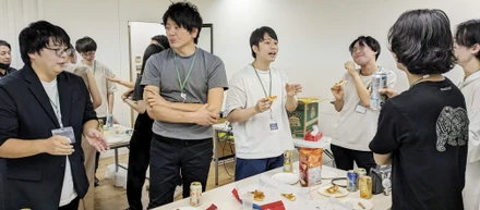 【イベントレポート】役員から新卒エンジニアまで総勢33名が参加！3年ぶりに本社で飲み会を開催しました！