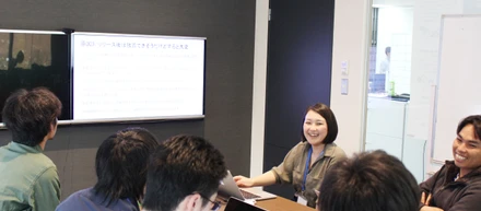 インタラクティブな、社内のエンジニア勉強会へ潜入！
