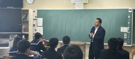 地元の中学校での職業セミナー