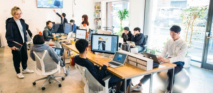 会社が個人を縛り付ける時代は終わった。これからは、個人が仕事を求めて、チャンネルのように会社を切り替えていく。