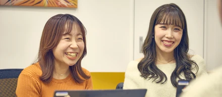 業界未経験からの営業職。「学び放題」の環境と相談し合えるチームが強み