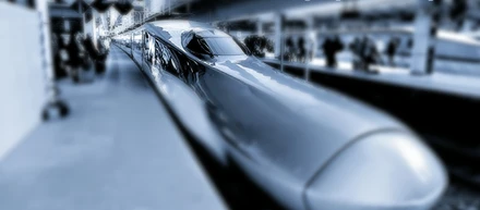 電車線専門家の視点からみた、世界に誇る新幹線技術のとっても狭く重要な話題。
