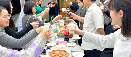 【社員歓迎会＆送別会】弊社オフィスでアットホームなパーティー！ミャンマー料理も振舞われました