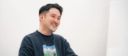 【社員インタビュー】「No.1のサービスを提供し続けていきたい」大手企業営業からスタートアップへ