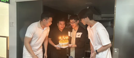 【ダナン支社】4月の誕生日パーティー🎉