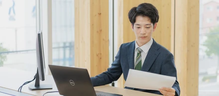 【社員インタビュー】データ調査の先にいるお客様のことを考えて