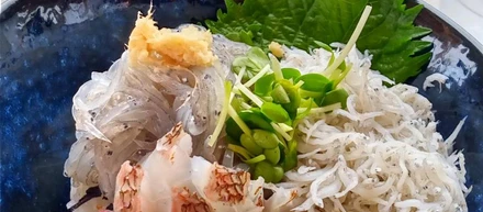 淡路島の鮮魚丼うま。