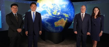 ニュージーランドのラクソン首相が来訪