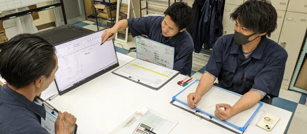 アイデアはどんどんチームで出し合い、形にする！