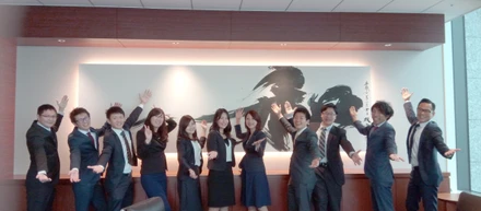 全員集合！＆Biz事業部で写真を撮りました。