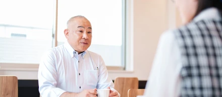 【社内インタビュー】品質管理部　消費者の健康と安全を守るために重要な役割を担う。
