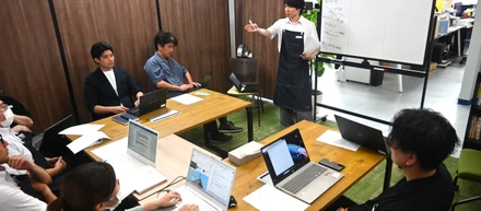 第一回 外部研修 有名コーヒー店から学ぶ 社外編