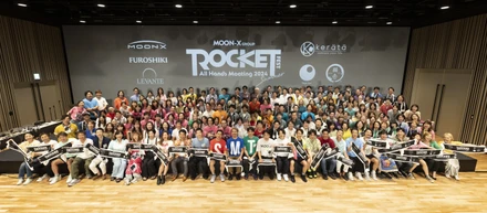 ライブにペンライト!?社内でフェスを開催しちゃいました！〜2024年夏MOON-Xグループ全社集会レポート〜