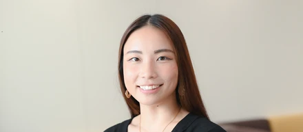 メディアディレクターから営業へ挑戦：グローバルな視点で新たな事業に貢献するキャリアストーリー