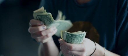 何故、お金を稼ぐのか