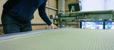 ハスキー先生、ちょっとにおいを嗅ぎに・・・　⑥畳のにおい