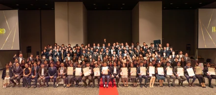 【歴代最大規模での開催】2024年度上半期社員総会・2025年度内定式