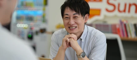 【社員インタビュー】「僕に当たったらラッキー」だと思ってもらえるように・・！未経験からプロジェクトマネージャーへの道✨️