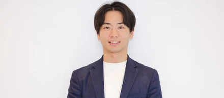 【社員インタビュー】教員からEdTechベンチャーに転職！学校現場の課題解決に燃えています/営業企画本部 森川陸さんに訊く「4つのなぜ？」