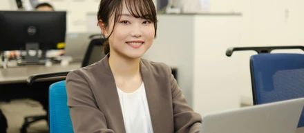【社員インタビュー：自社事業】金融特化ITベンダーで自社システム事業を経験、入社3年目社員が語るファイナンシャルブレインシステムズの魅力とは