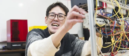 【社員インタビュー】文系からエンジニアに
