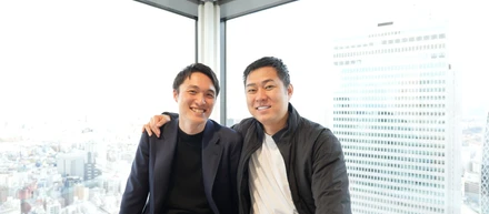 The Real interview＃１３　大手製薬会社からDXYZへ！営業部岩﨑さんと同級生の大橋さんに社員になった理由を聞いてみた