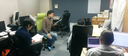 社内勉強会で、各自のレベルに応じたスキルアップに取り組んでいます。
