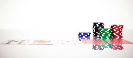 ゲーム理論で読み解く、転職先の選び方~どちらの内定先を選ぶべきか~ [社長コラム]