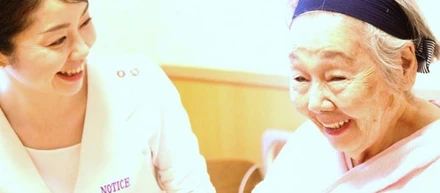 介護・医療現場でいかすメイクセラピー　　　～その人らしくいられるお手伝い～