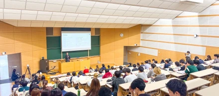 🎤福岡大学経済学部「情報社会と経済」にて代表の石井が講義を行いました