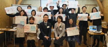 社内研修「ビジョンハウス研修」今回は『働き方改革～花びらワークショップ』