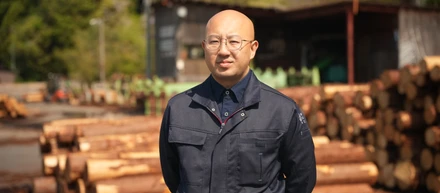 「自分で考えて動ける営業の魅力。木と向き合いながら、田舎で見つけた自分のペース」——【木栄】今西さんのはたらき方