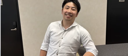笑顔の裏にある努力。入社3年目のリーダーが語る“聞く力”と“伝え方”