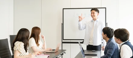 元彼から“また連絡したくなる”LINEは、たった一言で変わる
