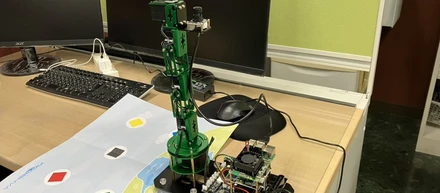 ロボットアームを動かす