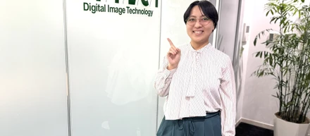 【社員インタビュー#5】未経験からの挑戦。“自走する力”を武器に、自分らしい働き方を実現する / ソフトウェア開発・義則 朋子